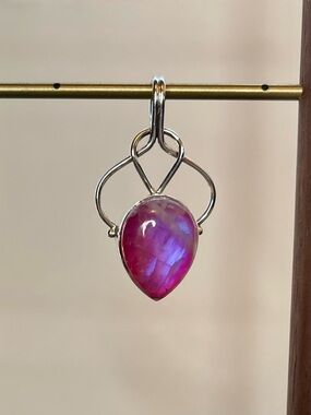 Sterling 925 Silver Pink Teardrop Moonstone Pendant